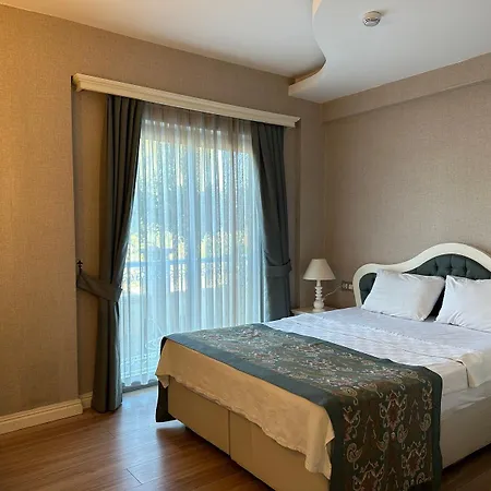 Hotel Defne Karya